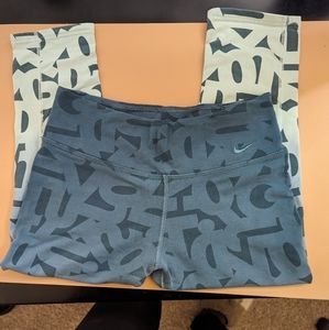 Nike leggings